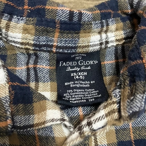 Flannel Button Long Sleeve Bundle - Picture 7 of 14